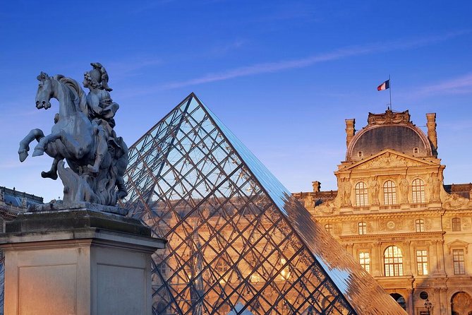 Guided Luxury Paris Day Trip with Optional Lunch at the Eiffel Tower - Seeing Paris from an air-conditioned coach