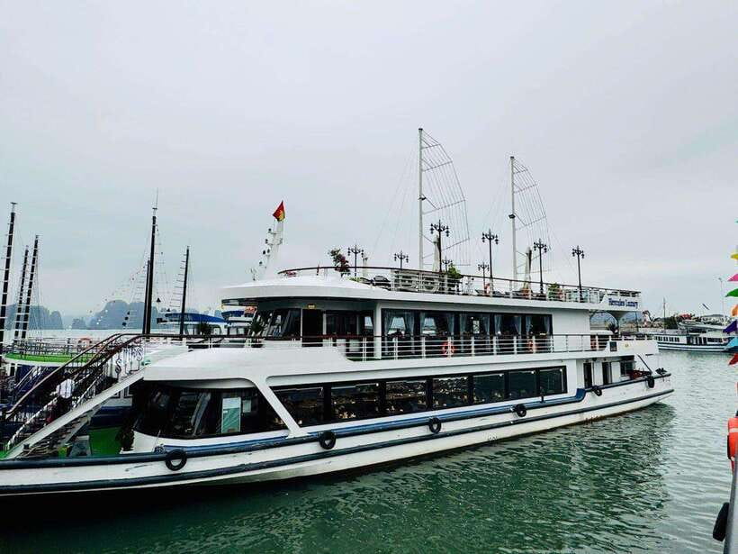 Hanoi: Ha Long Bay Day Trip - Luxury Cruise & Buffet Lunch - What the guide adds to the experience