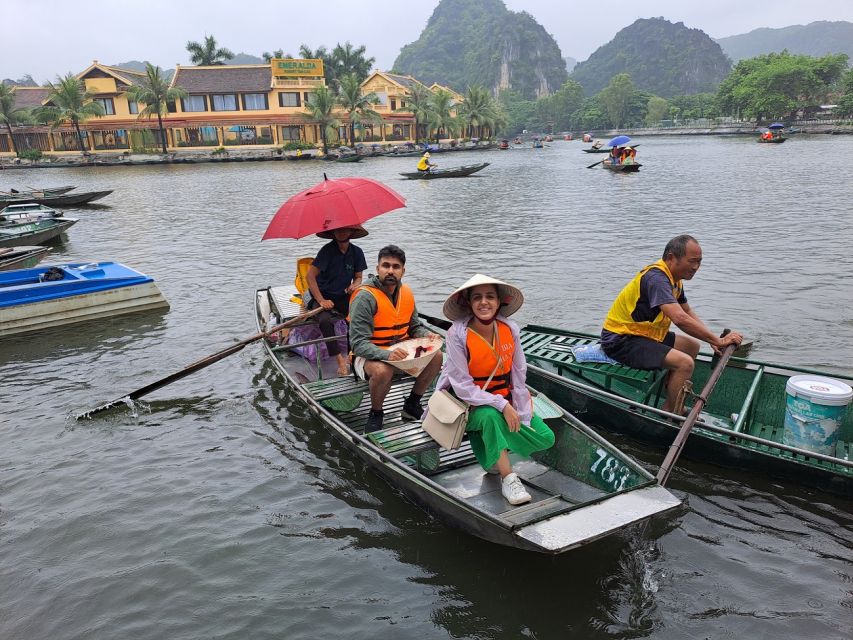 Hanoi: Ninh Binh, Hoa Lu, Tam Coc and Mua Cave Day Trip - Tam Coc by Sampan for About 90 Minutes