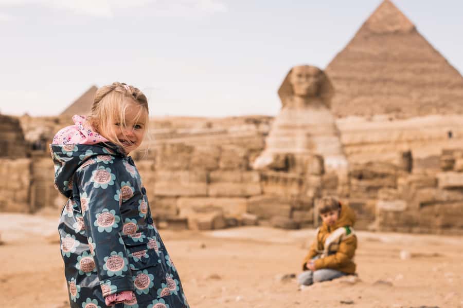 Hurghada Day Trip to Giza Pyramids, Sphinx, Museum and lunch - Lunch in Giza breaks up the day