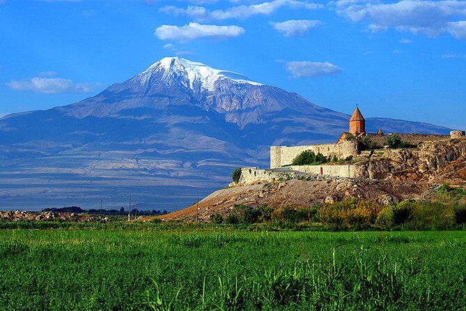 Khor Virap, Noravank & Birds' Cave Day Trip with Wine Tasting - Areni wine, fruit wines and local food