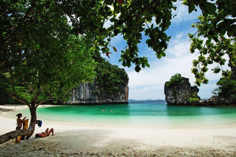 Krabi: Hong Islands Day Trip by Speedboat with Lunch - Ko Lao Lading for snorkeling and beach time
