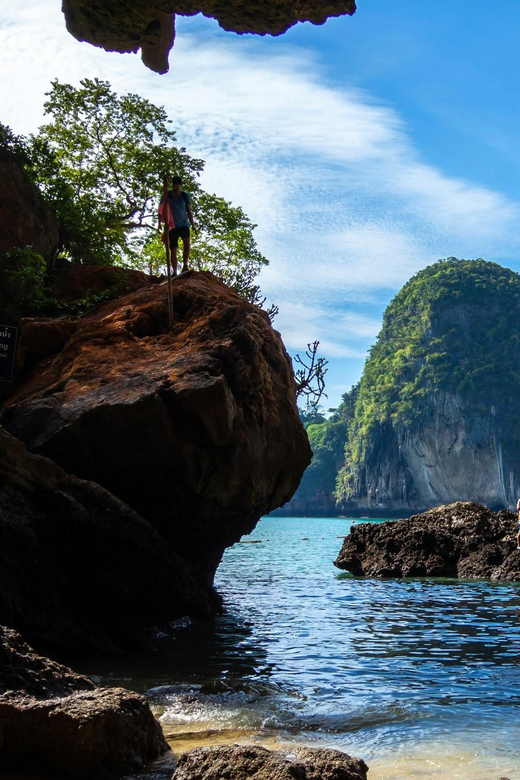 Krabi: Premium 4-Island Day Trip by Longtail Boat with Lunch - Chicken Island: good snorkeling, busy timing