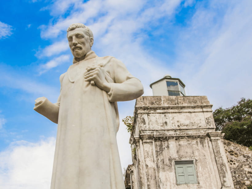 Kuala Lumpur: Malacca Day Trip with River Cruise and Lunch - Transport, group size, and the long return