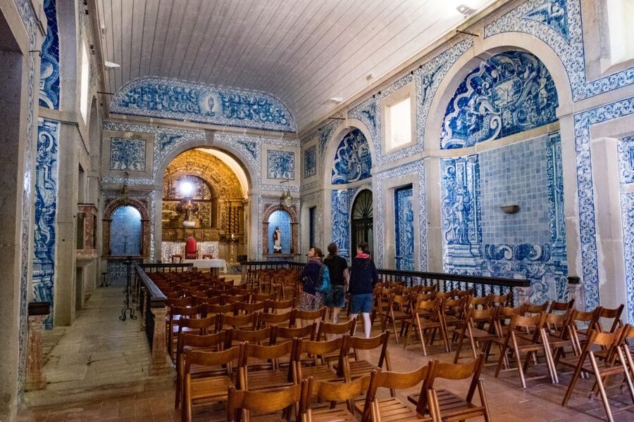 Lisbon: Arrábida Natural Park and Sesimbra Day Trip - Timing, transport, and group style