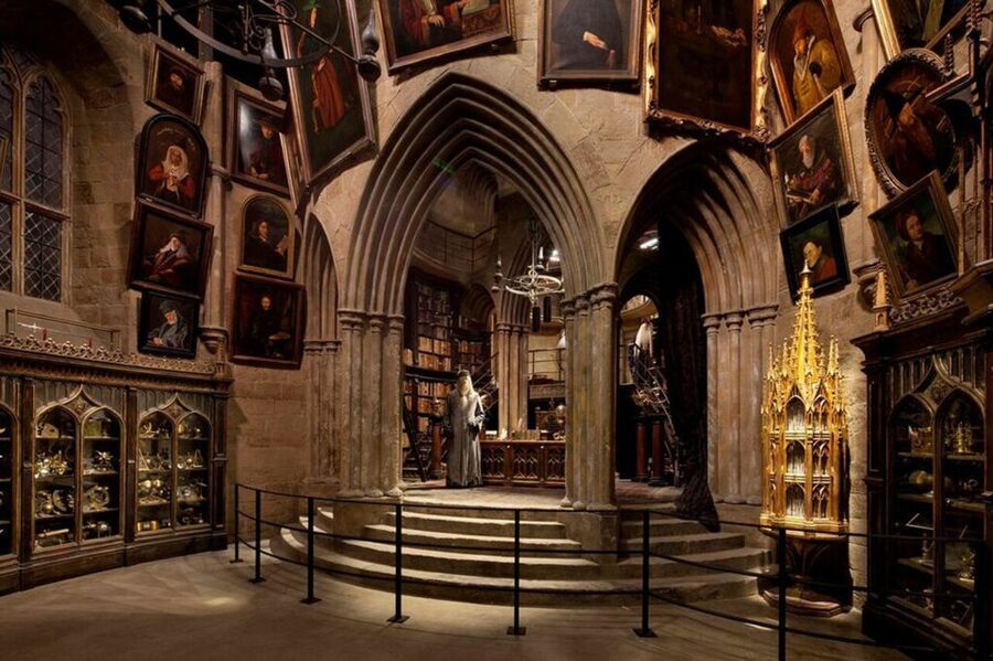 London: Harry Potter Studio Tour and Oxford Day Trip - Seasonal features in 2026