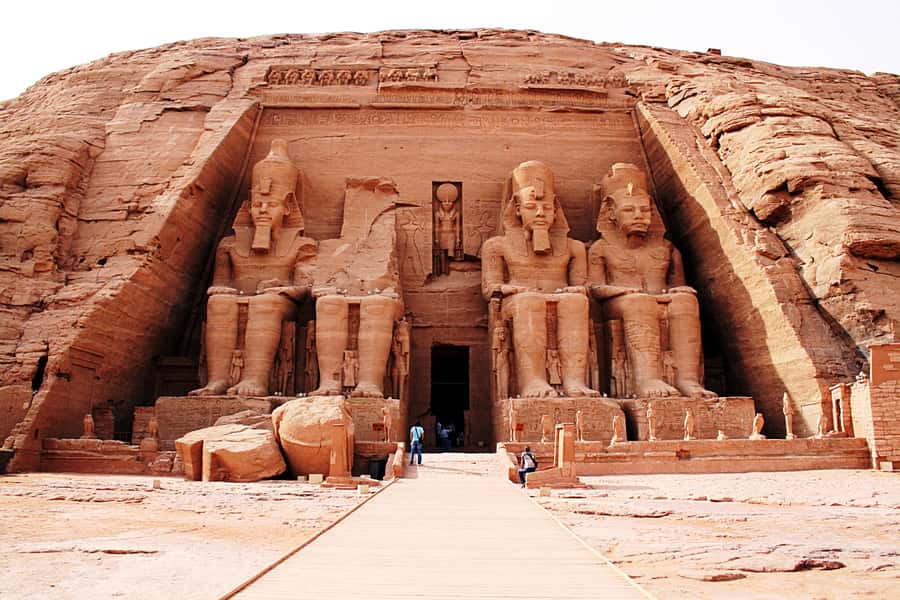 Luxor: Abu Simbel Temple Private Guided Day Trip with Lunch - Why Abu Simbel is worth such a punishing day