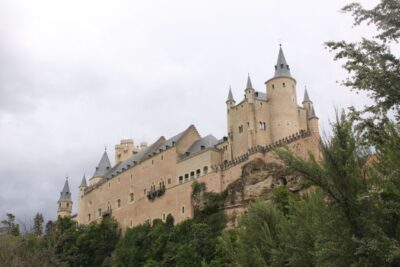 Madrid: Avila and Segovia Day Trip with Tickets to Monuments