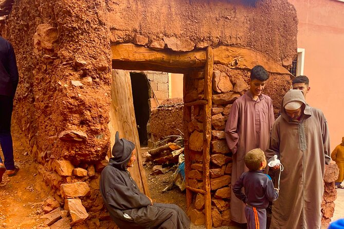 Marrakech Day Trip: Agafay Desert, Atlas Mountains and Camel Ride - Lunch in a mountain home or restaurant