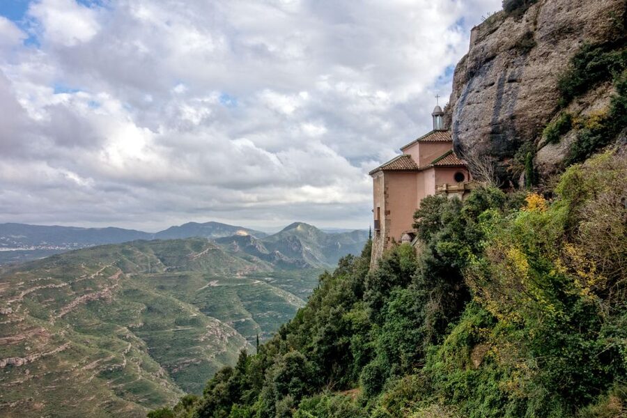 Montserrat & Cava Wineries Day Trip from Barcelona w/ Pickup - What the $112 price really buys you