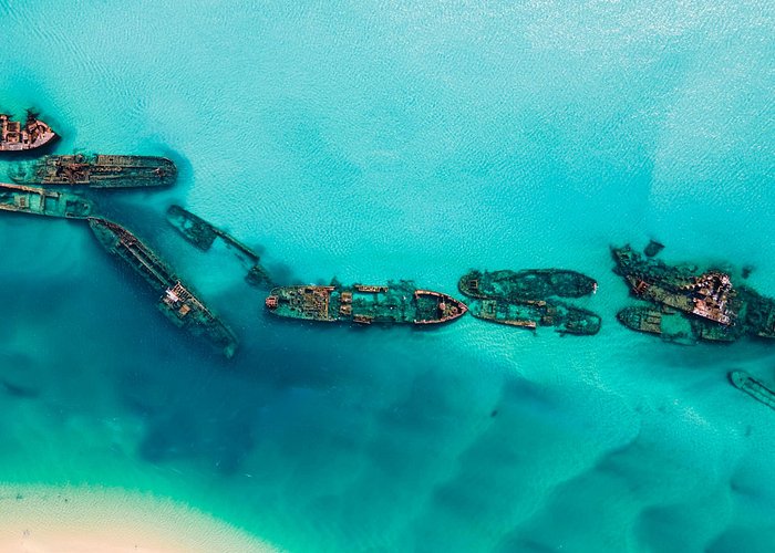 Moreton Island Day Trip (Kayak, Snorkel & Sandboard) frm Brisbane or Gold Coast - A picnic lunch on the beach