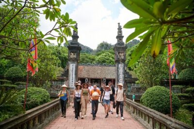 Ninh Binh Day Trip: Bai Dinh-Trang An-Mua Cave, Buffet, Boat, Bus