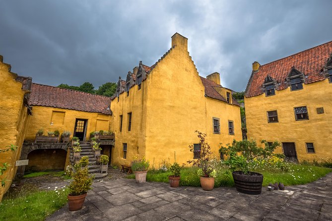 Outlander Film Locations Day Trip from Edinburgh - Transport, comfort, and the long road day