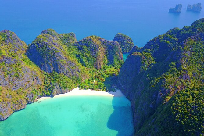 Phi Phi Islands Adventure Day Trip w/ Seaview Lunch by V. Marine - Snorkeling is the strongest active part