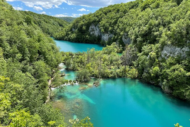 Plitvice Lakes with Ticket & Rastoke Guided Tour from Zagreb - Entering Plitvice Lakes National Park