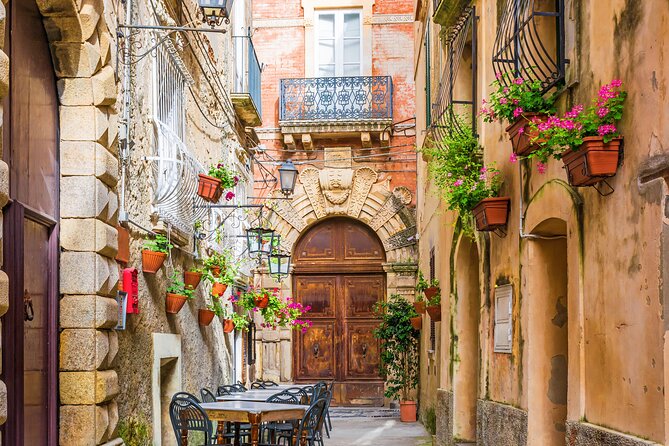 Pompeii, Amalfi Coast and Positano Day Trip from Rome - Pompeii: two hours among Roman streets and ash
