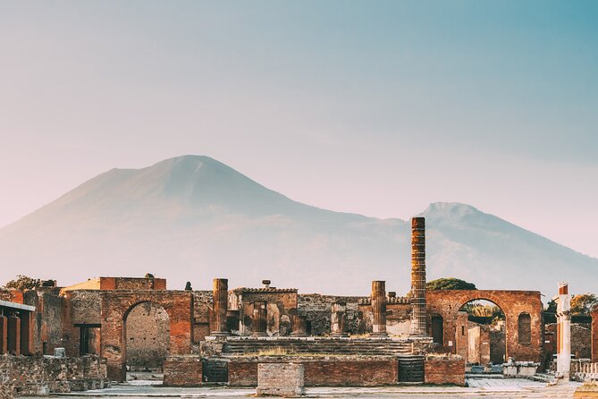 Pompeii and Mount Vesuvius Day Trip from Rome with Pizza Lunch - A three-course lunch in Ercolano