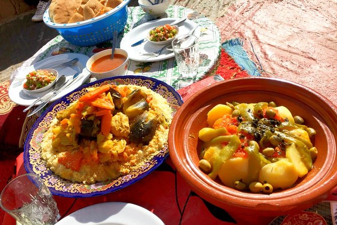 Private Atlas Mountains & Berber villages day trip - Climbing through Asni Valley toward Imlil