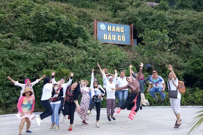 Private Ha Long bay day trip(From Hanoi city or Halong harbour) - Ba Hang and the choice between kayak and sampan