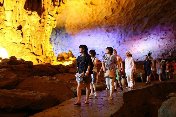 Private Ha Long bay day trip(From Hanoi city or Halong harbour) - Dau Go Cave and the wooden stakes story