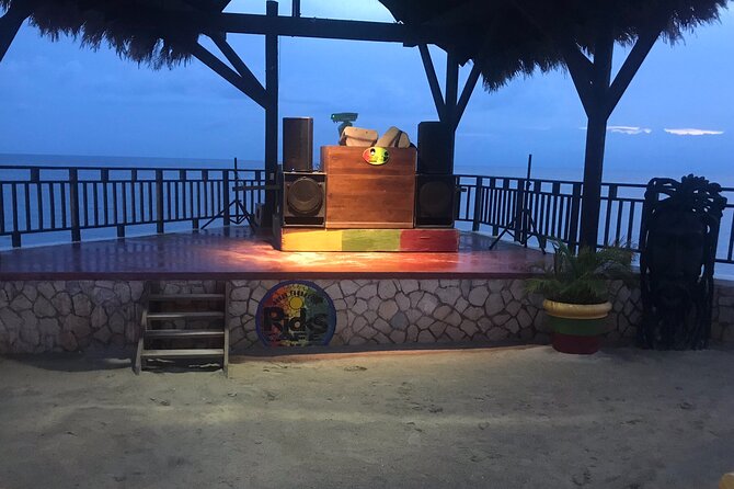Private Negril DayTrip from Montego Bay Rick’s Café, 7 Mile Beach - Three hours on Negril’s Seven Mile Beach