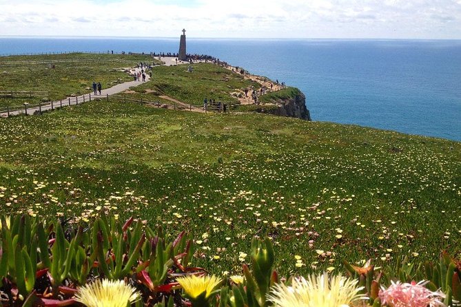 Private Tour: Sintra and Cascais Day Trip from Lisbon - Cascais and the return through Estoril