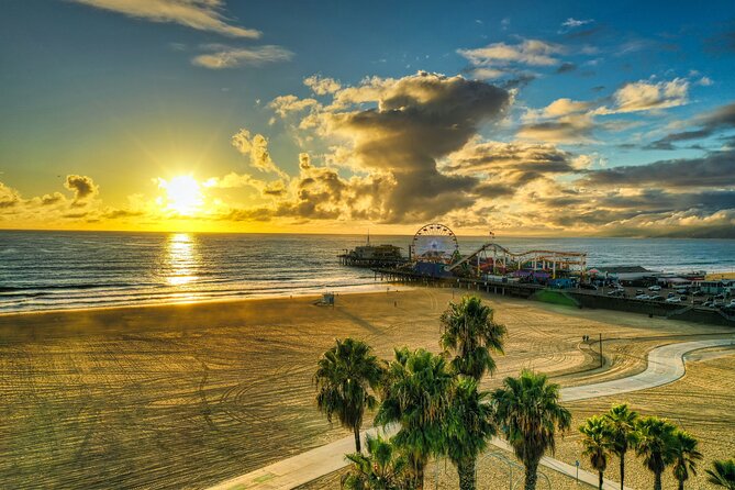 Small-Group Hollywood and Los Angeles Day Trip from Las Vegas - A Las Vegas to Los Angeles day is a serious road trip