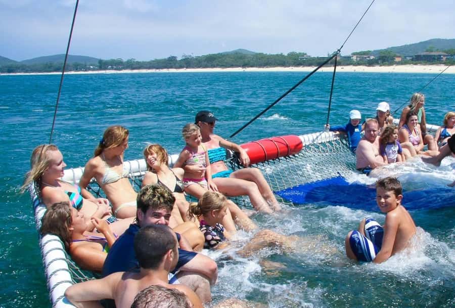 Sydney: Port Stephens Dolphin Cruise & Sandboarding Day Trip - Stockton dunes and the sandboarding rush