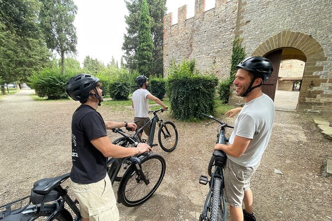 Tuscany Day Trip from Florence: Siena, San Gimignano, Pisa and Lunch at a Winery - Pisa and the Square of Miracles