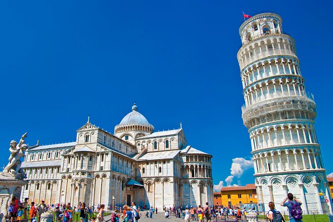 Tuscany: Day Trip to Pisa, Siena, San Gimignano, and Chianti - The coach, group size, and walking reality