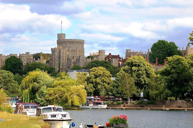 Windsor, Stonehenge and Bath Day Trip from London Spanish - Three famous places, one very full day