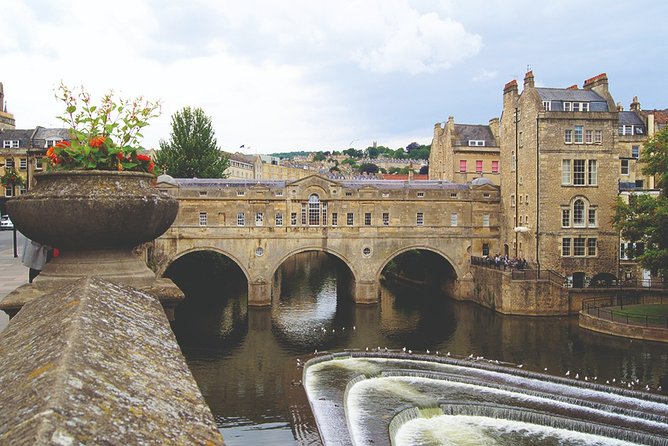 Windsor, Stonehenge and Bath Day Trip from London Spanish - Is the $123.44 price good value?