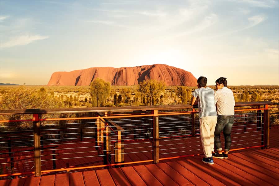 Yulara: Uluru Sunrise and Kata Tjuta Day Trip by Bus - Why this early start is worth it