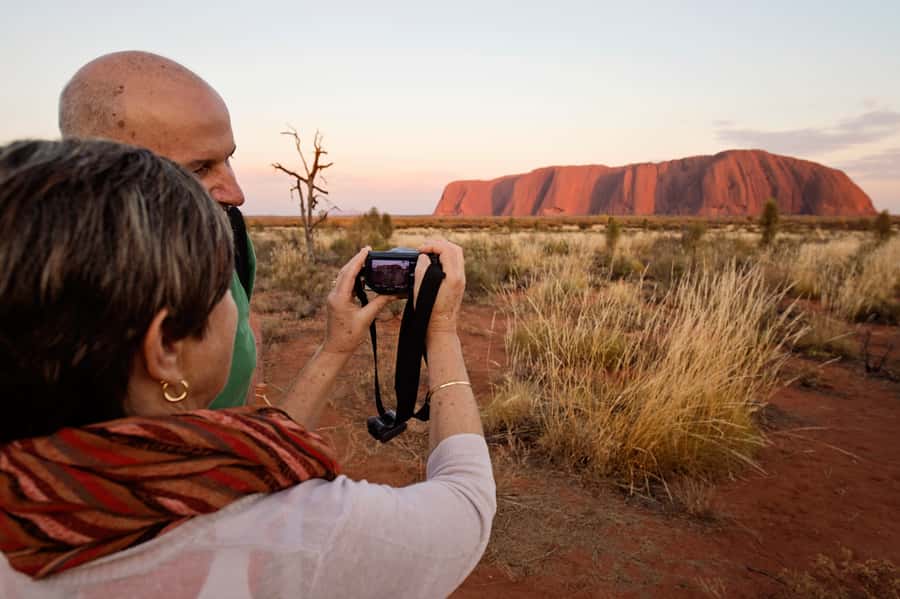 Yulara: Uluru Sunrise and Kata Tjuta Day Trip by Bus - Talinguru Nyakunytjaku and the first light on Uluru